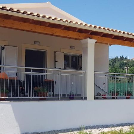 Casa Loukia Apartment Gastouri  Bagian luar foto