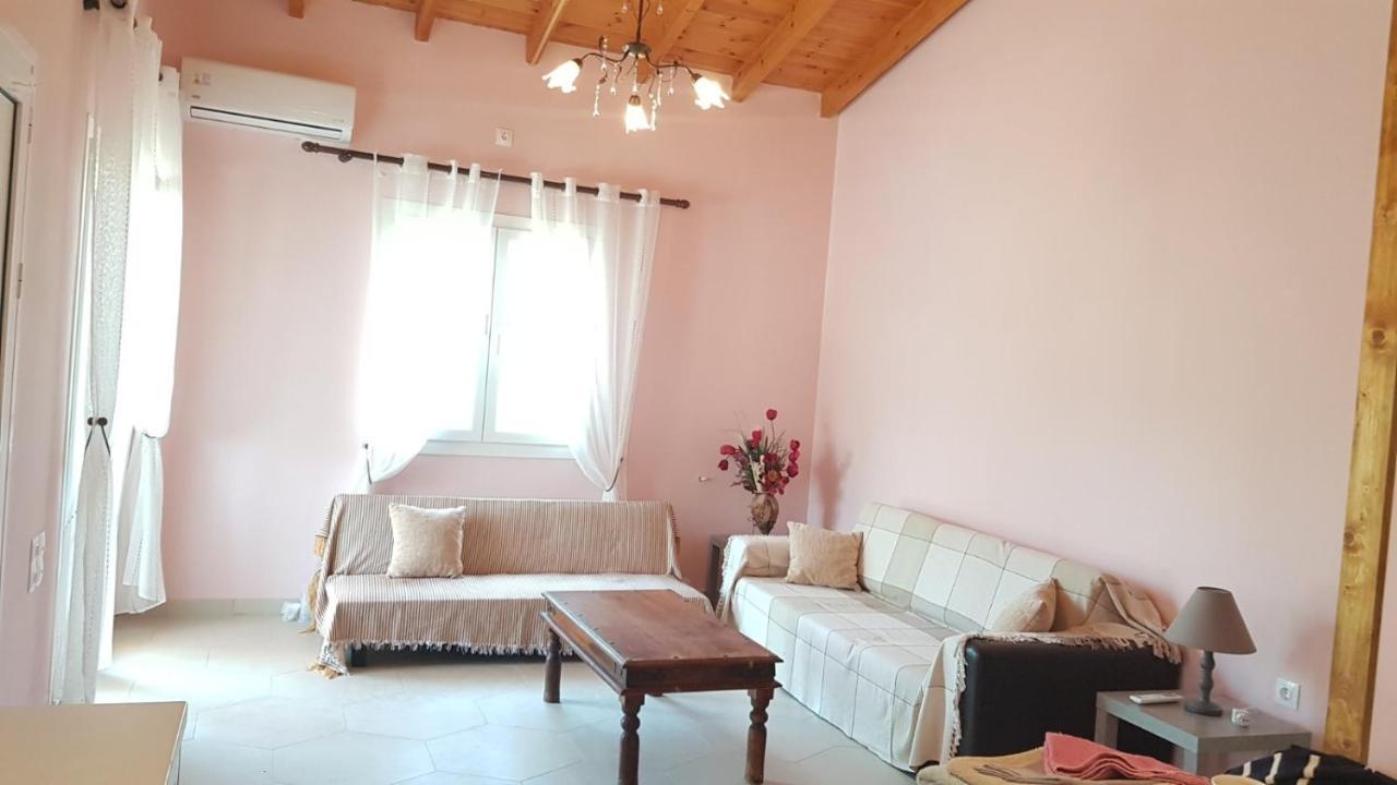 Casa Loukia Apartment Gastouri  Bagian luar foto