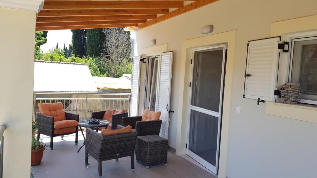 Casa Loukia Apartment Gastouri  Bagian luar foto